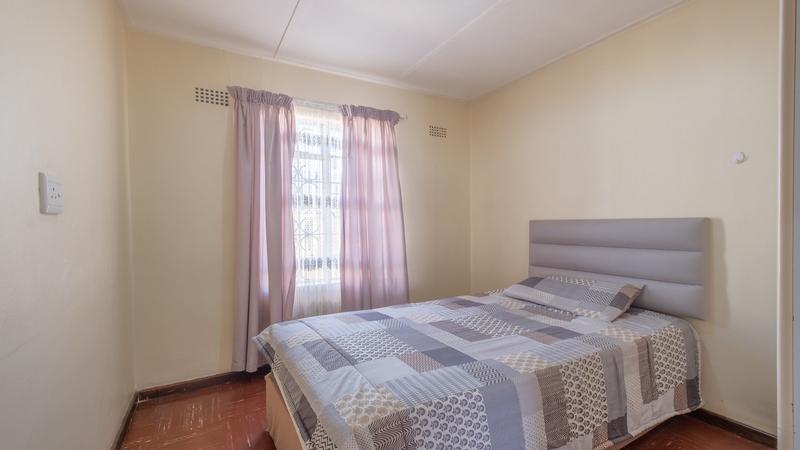 4 Bedroom Property for Sale in Cravenby Western Cape